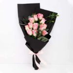 12_pink_roses_in_balck_wrapping