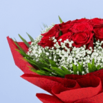bouquet-of-red-roses-with-chocolate-2026_02
