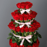 lovely_red_roses_in_a_pink_box_1
