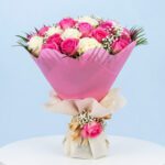 white-and-pink-rose-bouquet-25