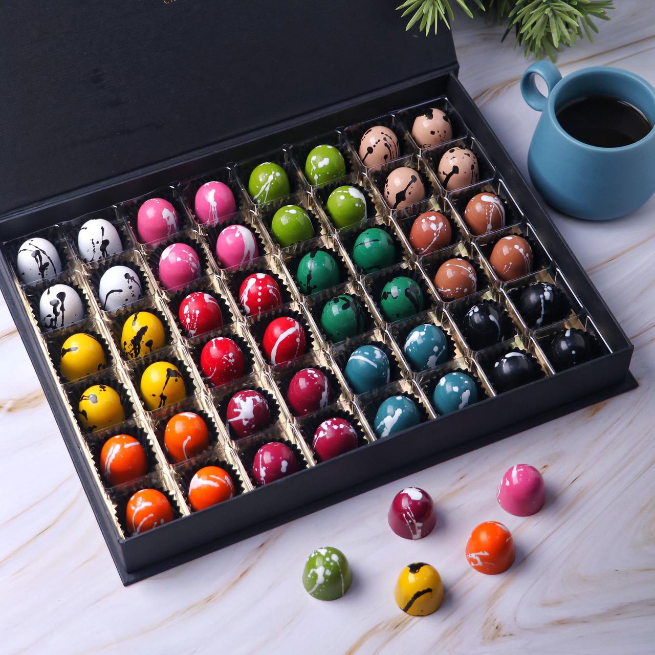 Long wooden box bonbon collection 7psc - Savall Chocolate