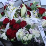 05-Bouquet of Roses & Casablanca Lilies