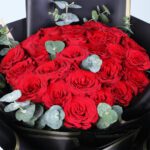 20-red-petals-of-love-bouquet_03