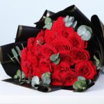 20-red-petals-of-love-bouquet_04