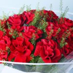 20-red-roses-thalaspi-valentines-bouquet_02