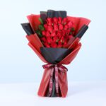 25-red-roses-bouquet-with-ruscus
