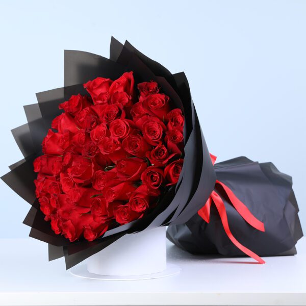 50-red-roses-luxury-bouquet_05