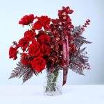 crimson-cymbedium-in-glass-vase