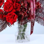 crimson-cymbedium-in-glass-vase_04