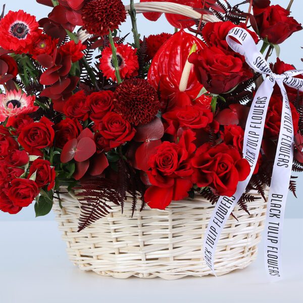 red-roses-anthurium-gerbera-wicker-basket_04