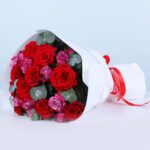 royal-dusk-roses-with-ferrero-chocolate_01