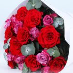royal-dusk-roses-with-ferrero-chocolate_05