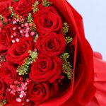 15-red-roses-gypso-hypericum_03