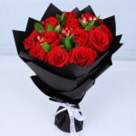 valentine-12-red-roses-hypericum-ruscus-arrangement_02