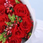 valentine-crimson-rose-gypso-bouquet_03